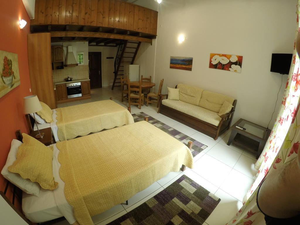 斯基亚索斯镇卡里斯蒂旅馆公寓 外观 照片
